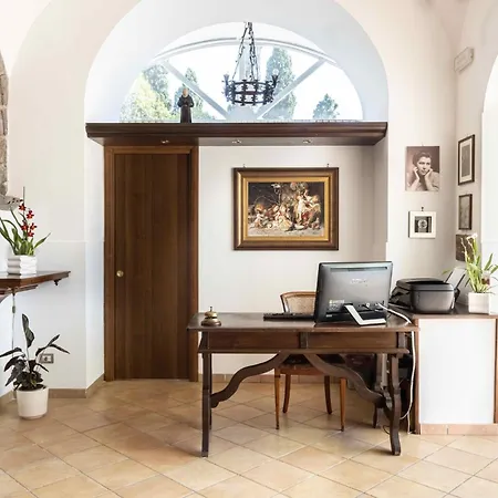 My Exclusive Italy - Elegant Sorrento Coast With Pool And Tennis Court Villa