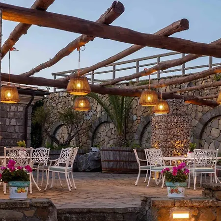My Exclusive Italy - Elegant Sorrento Coast With Pool And Tennis Court Villa