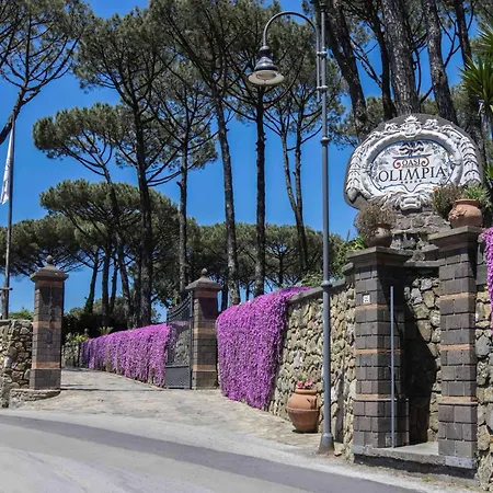 My Exclusive Italy - Elegant Sorrento Coast With Pool And Tennis Court Villa